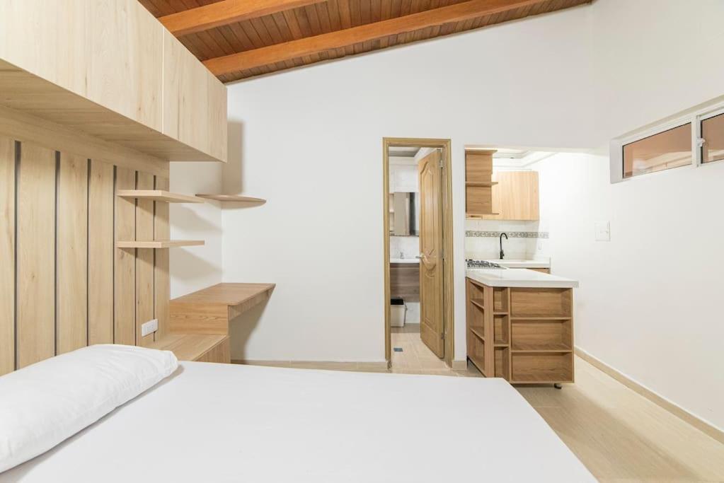 Discover Urban Life In The Heart Of 202 Apartamento Medellín